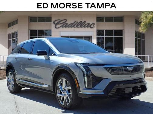 2025 Cadillac OPTIQ Luxury 2 AWD