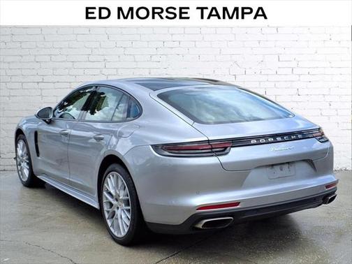 2019 Porsche Panamera 4