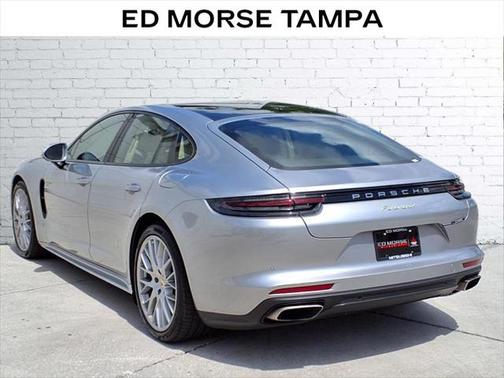 2019 Porsche Panamera 4