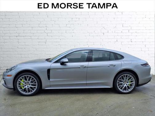 2019 Porsche Panamera 4
