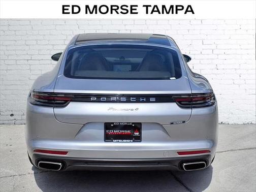 2019 Porsche Panamera 4