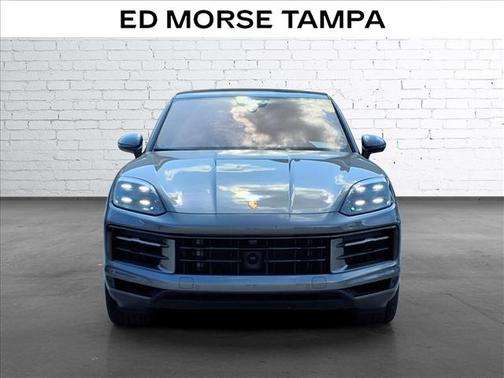 Quartzite Grey Metallic 2024 Porsche Cayenne Cayenne