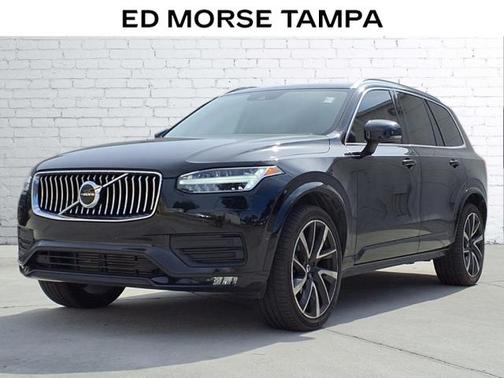 2021 Volvo XC90 T6 Momentum