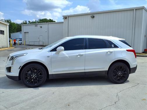 Crystal White Tricoat 2018 Cadillac XT5 Premium Luxury