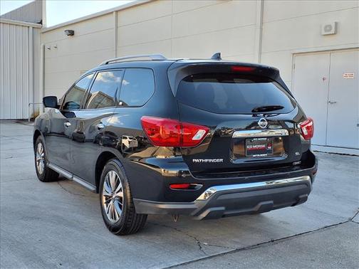 2020 Nissan Pathfinder SL 2WD