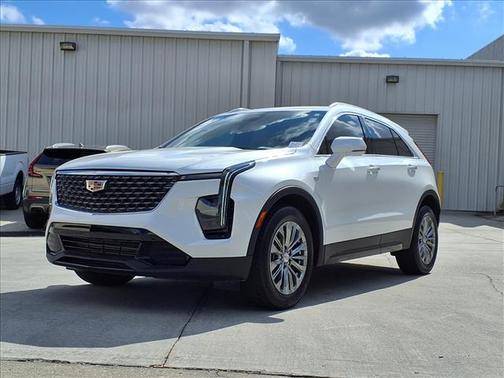 2024 Cadillac XT4 Premium Luxury