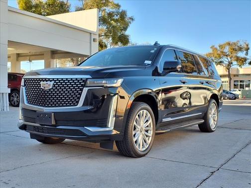 2022 Cadillac Escalade ESV Luxury