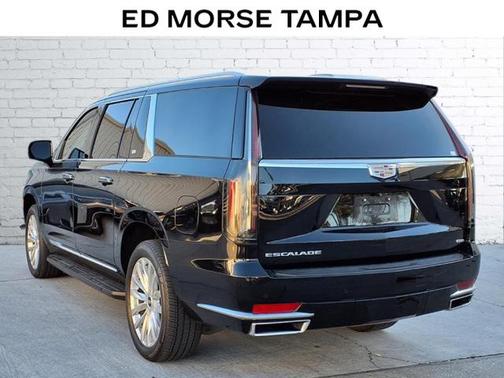 2022 Cadillac Escalade ESV Luxury
