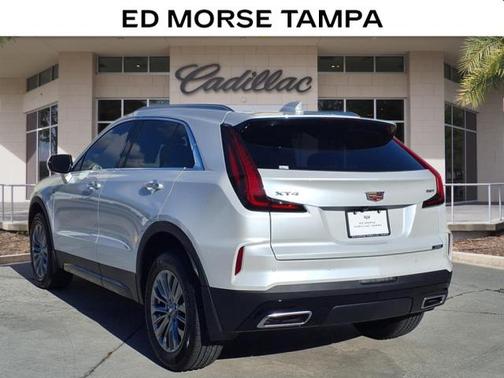 2025 Cadillac XT4 Premium Luxury