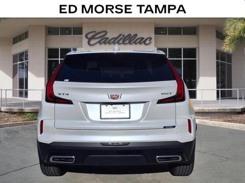 2025 Cadillac XT4 Premium Luxury