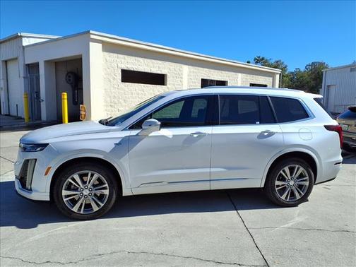 2024 Cadillac XT6 Premium Luxury FWD