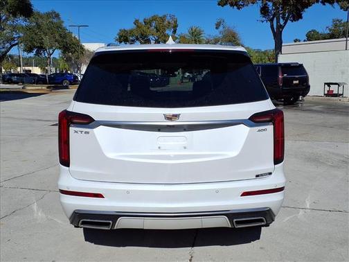 2024 Cadillac XT6 Premium Luxury FWD