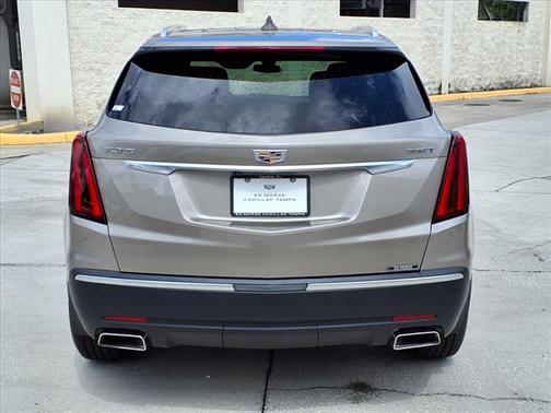 2022 Cadillac XT5 Luxury