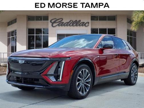 2025 Cadillac LYRIQ V