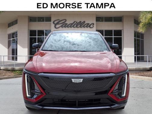 2025 Cadillac LYRIQ V