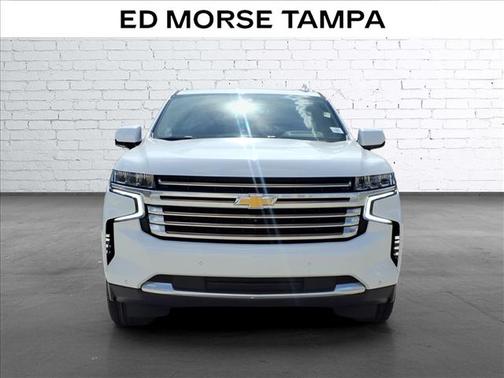 Summit White 2022 Chevrolet Suburban 2WD High Country