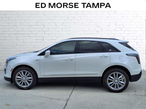 2024 Cadillac XT5 Sport