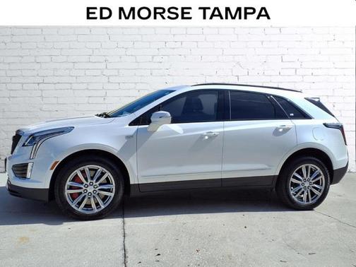 2024 Cadillac XT5 Sport