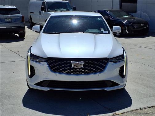 2023 Cadillac CT4 Premium Luxury
