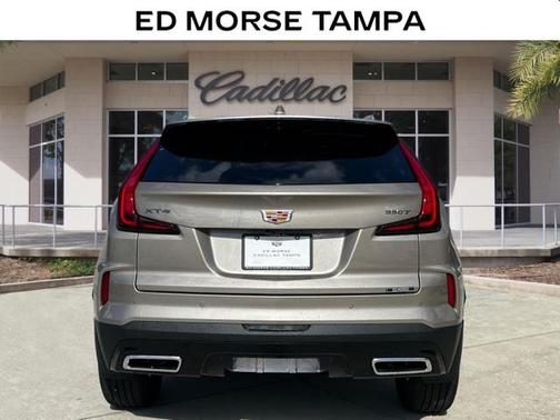 2025 Cadillac XT4 Premium Luxury