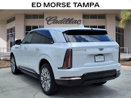 2025 Cadillac Escalade IQ Luxury 2