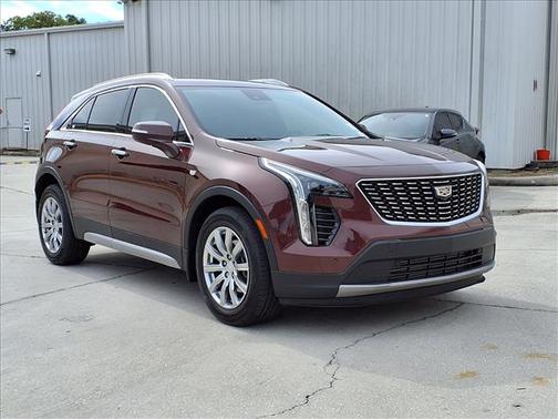 2023 Cadillac XT4 Premium Luxury