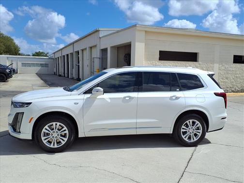 2024 Cadillac XT6 Luxury FWD