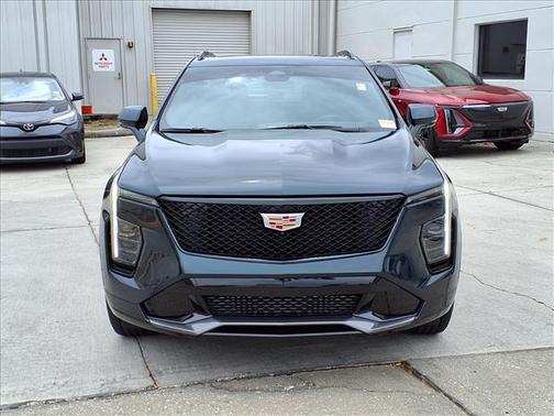 2025 Cadillac XT4 Sport