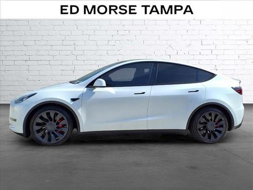 Pearl White Multi-Coat 2024 Tesla Model Y Performance Dual Motor All-Wheel Drive