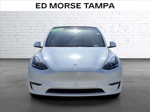 Pearl White Multi-Coat 2024 Tesla Model Y Performance Dual Motor All-Wheel Drive