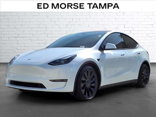 Pearl White Multi-Coat 2024 Tesla Model Y Performance Dual Motor All-Wheel Drive