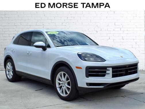 2024 Porsche Cayenne S