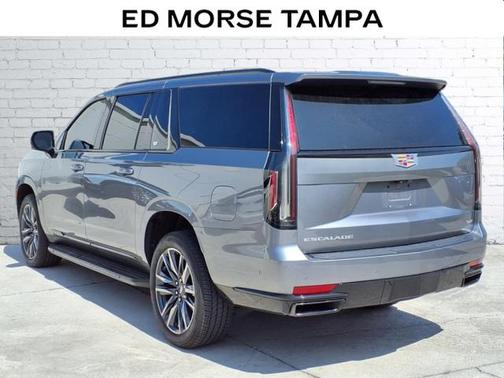 2022 Cadillac Escalade ESV Sport