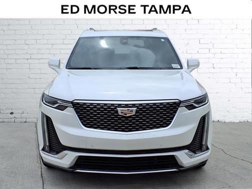 2022 Cadillac XT6 Premium Luxury FWD