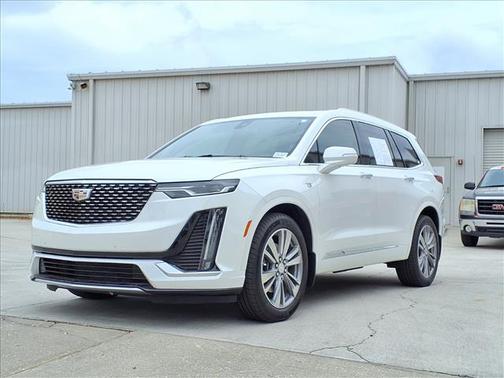 2022 Cadillac XT6 Premium Luxury FWD