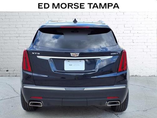Dark Moon Blue Metallic 2022 Cadillac XT5 Luxury