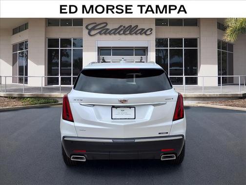 Crystal White Tricoat 2026 Cadillac XT5 Luxury