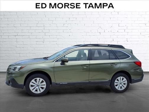 Wilderness Green Metallic 2018 Subaru Outback 2.5i Premium