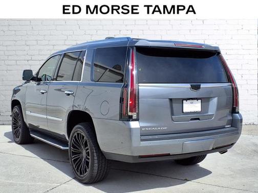 2019 Cadillac Escalade Luxury