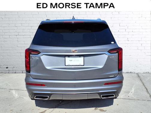 2022 Cadillac XT6 Luxury FWD