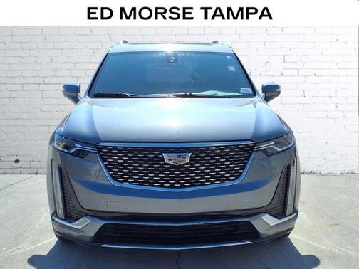 2022 Cadillac XT6 Luxury FWD