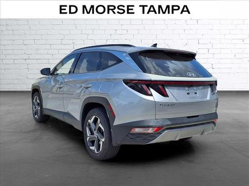Shimmering Silver 2022 Hyundai TUCSON Plug-In Hybrid Limited