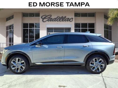 2025 Cadillac OPTIQ Luxury 1 AWD