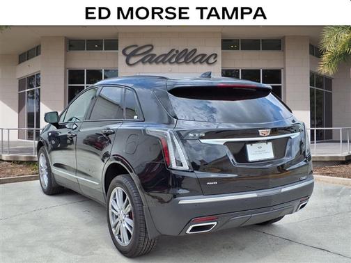 2025 Cadillac XT5 Sport