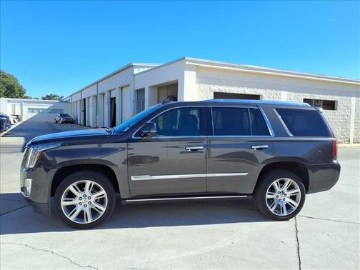 2017 Cadillac Escalade Premium Luxury