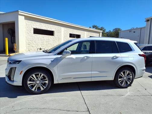 2023 Cadillac XT6 Premium Luxury FWD