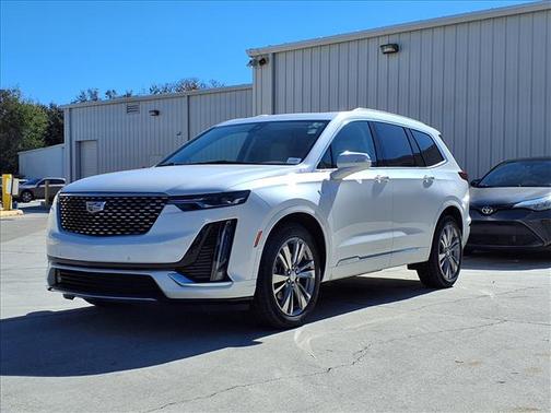 2023 Cadillac XT6 Premium Luxury FWD