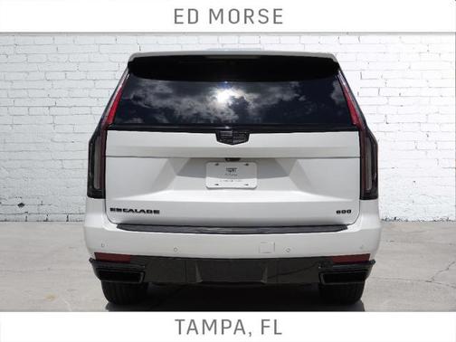 2022 Cadillac Escalade Premium Luxury