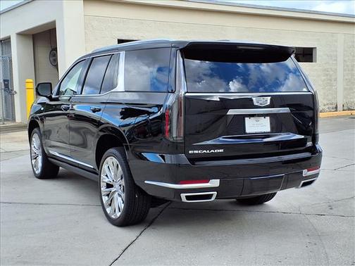 2026 Cadillac Escalade Luxury
