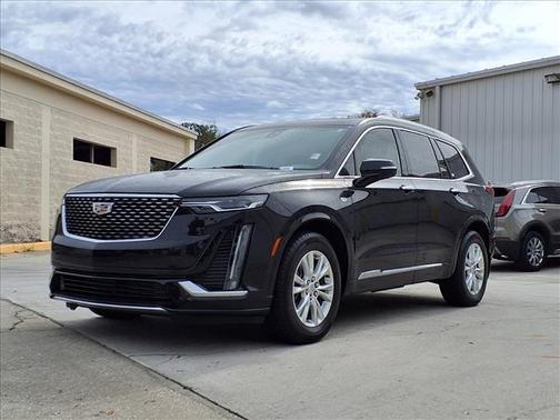 2024 Cadillac XT6 Luxury FWD